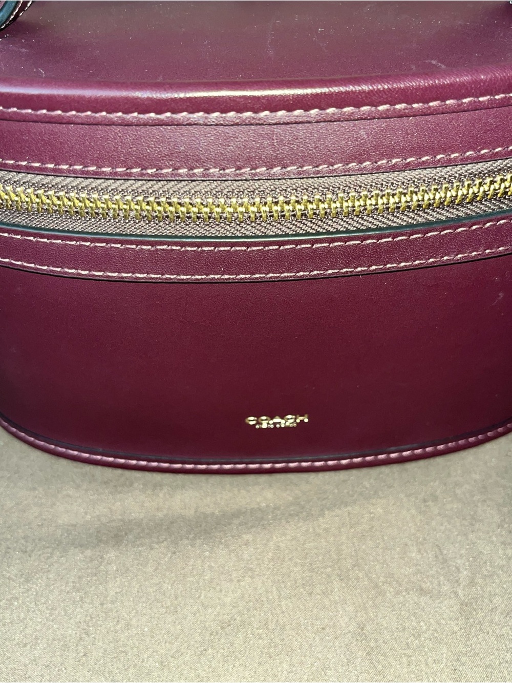 Coach Leather regular size Trail Bag in Merlot. - Picture 3 of 10